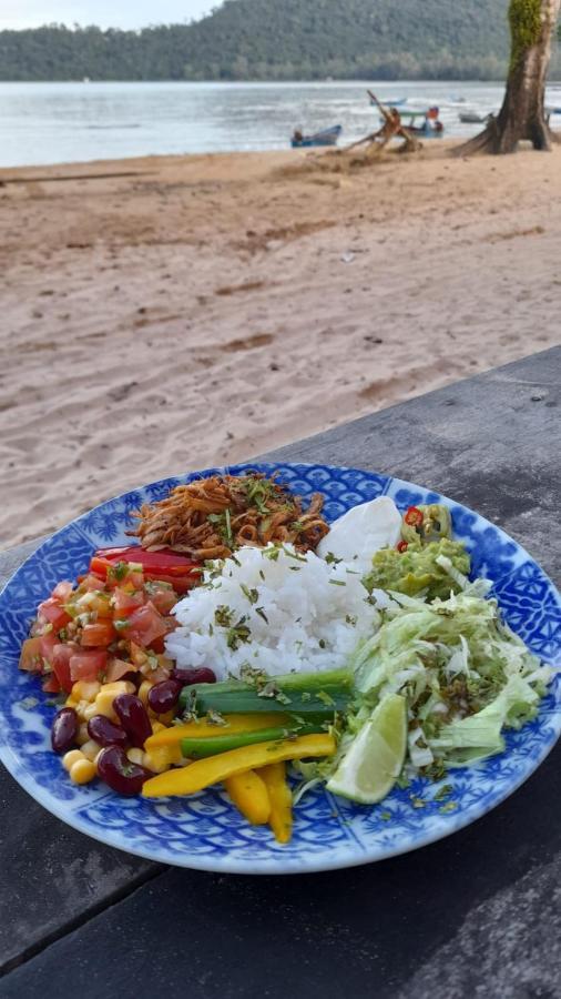 Bong'S Guesthouse M'Pai Bay Rongszanlöm-sziget Kültér fotó
